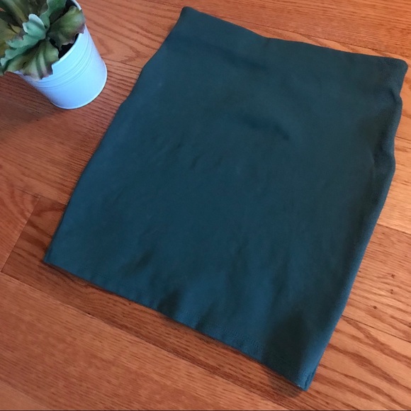 Aritzia Sunday Best Primrose Skirt - Picture 2 of 3